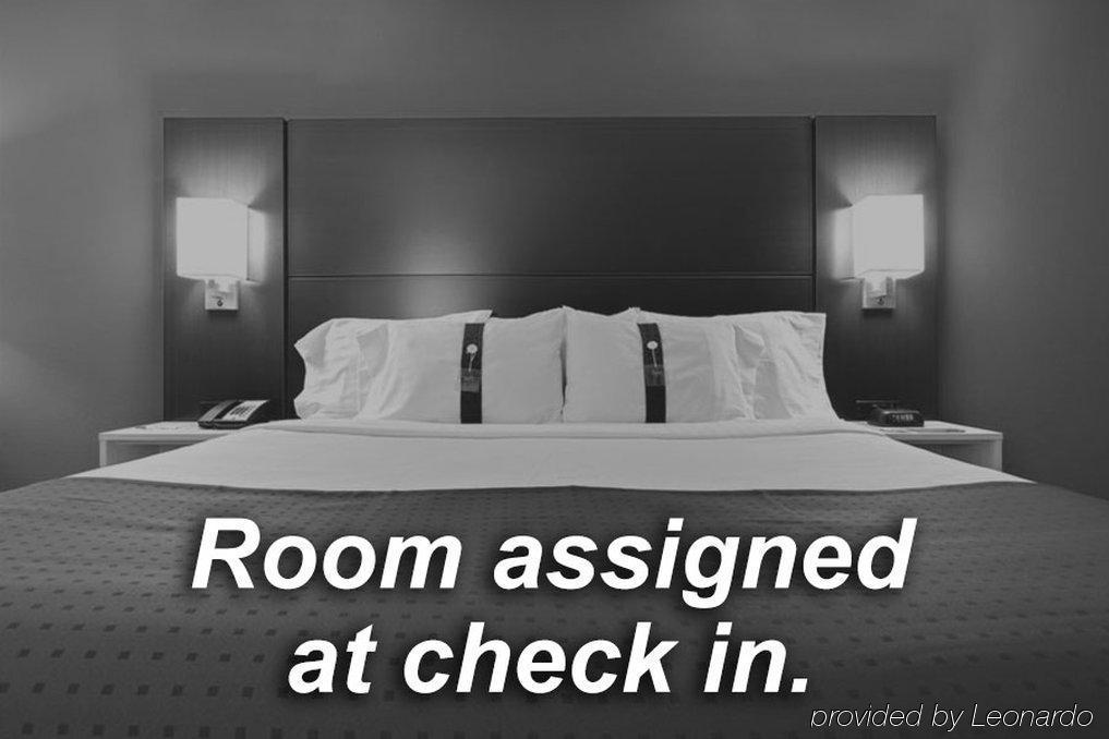 Holiday Inn Express - Bentleyville Екстериор снимка