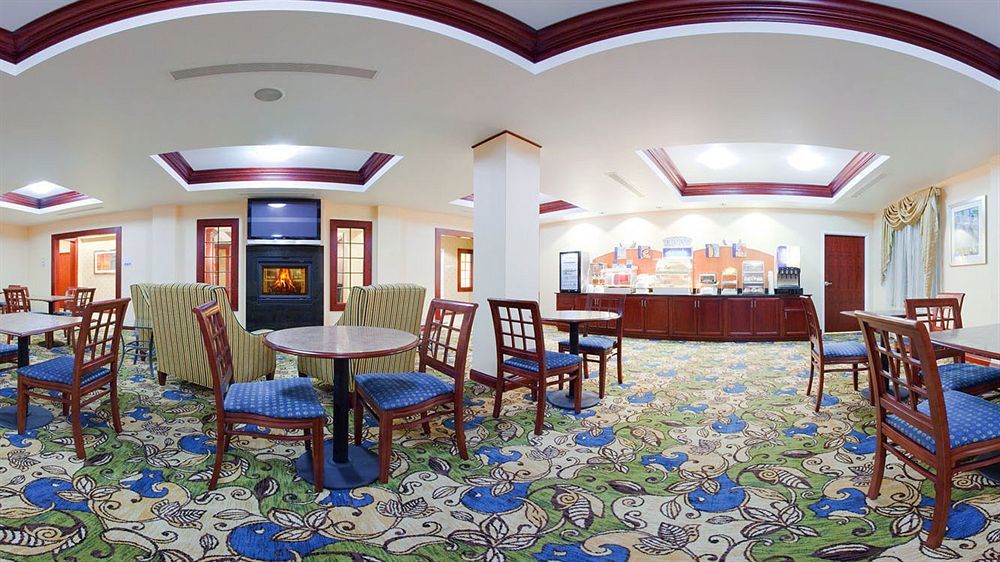 Holiday Inn Express - Bentleyville Екстериор снимка