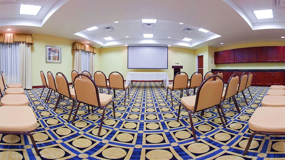 Holiday Inn Express - Bentleyville Екстериор снимка