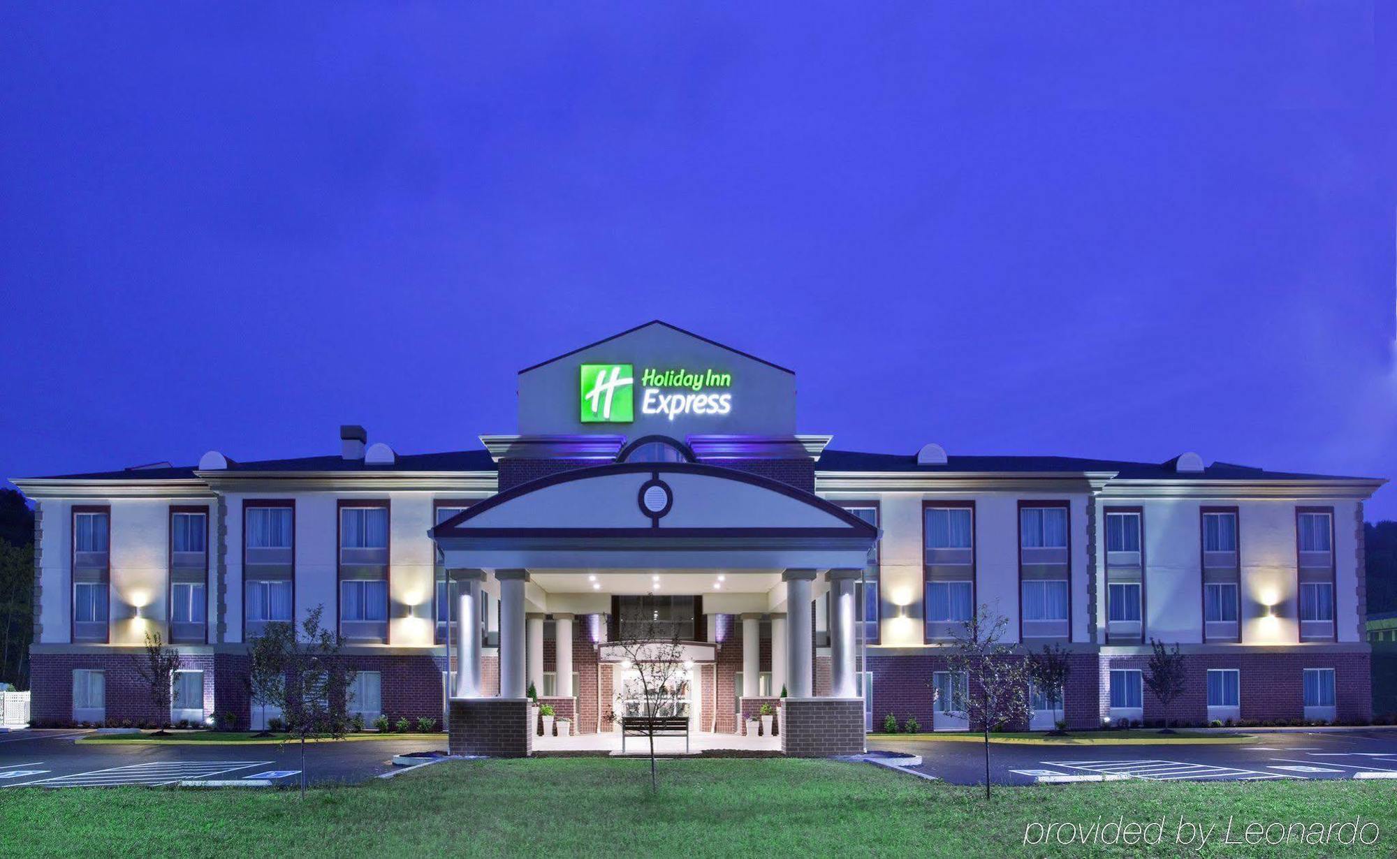 Holiday Inn Express - Bentleyville Екстериор снимка