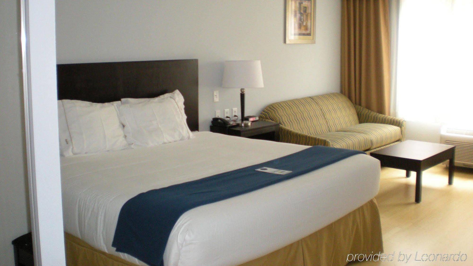 Holiday Inn Express - Bentleyville Екстериор снимка
